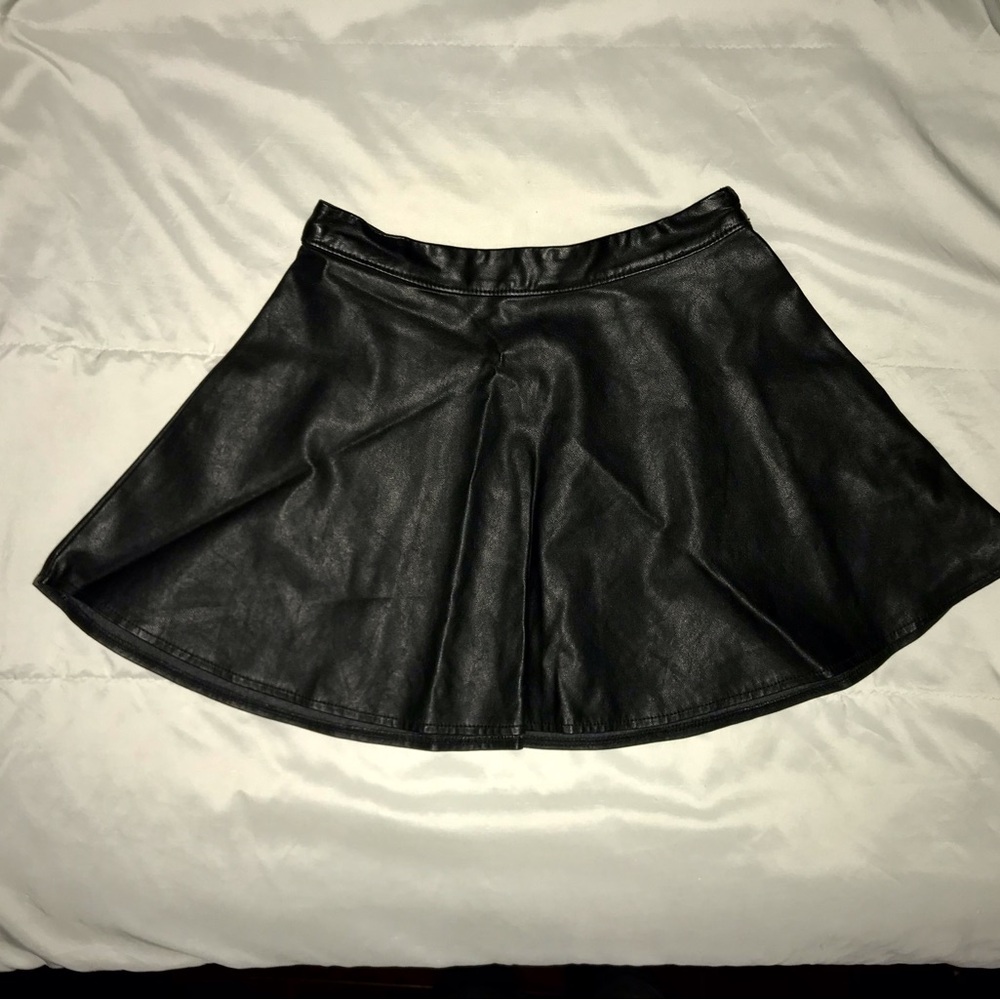 Abercrombie & Fitch Leather Skirt - Picture 4 of 8